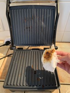 Russell Hobbs ‎17888-56 3-in-1-Kontaktgrill Erstreinigung der Platten