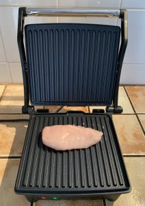 Russell Hobbs ‎17888-56 3-in-1-Kontaktgrill Vorbereitung zum Grillen