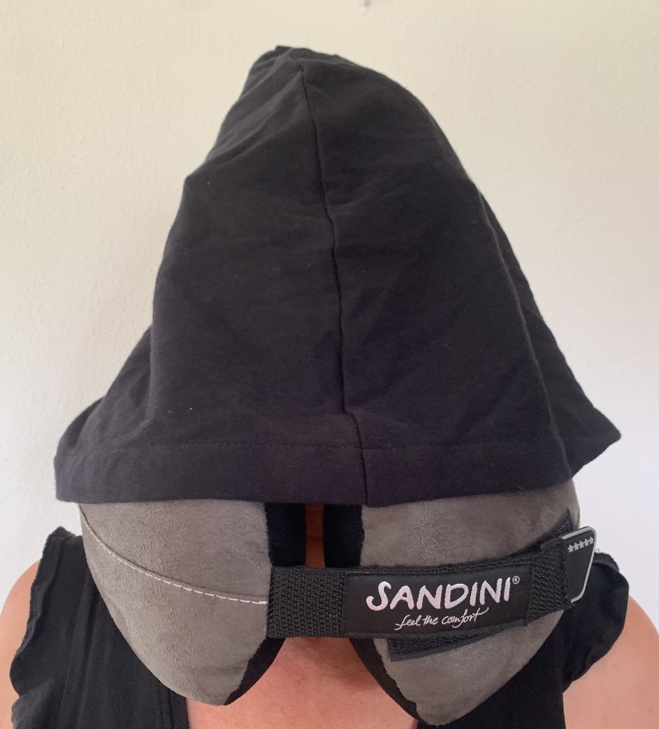 SANDINI TravelFix® Hoodie von vorne bei 33-Zentimeter-Halsumfang