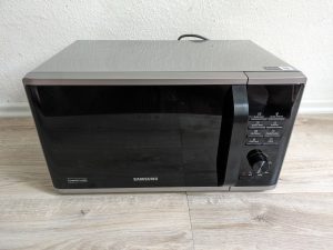 Samsung MS2AK3515ASEG Mikrowelle von vorne