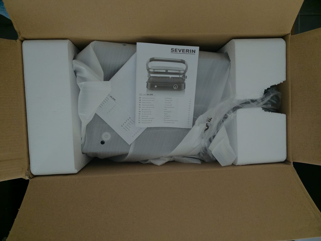 Severin KG 2395 Kontaktgrill Verpackung geöffnet
