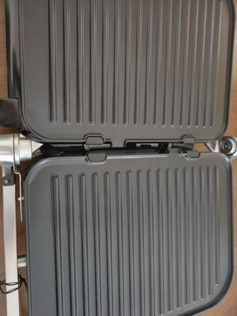 Severin KG 2395 Kontaktgrill aufgeklappt Nahansicht