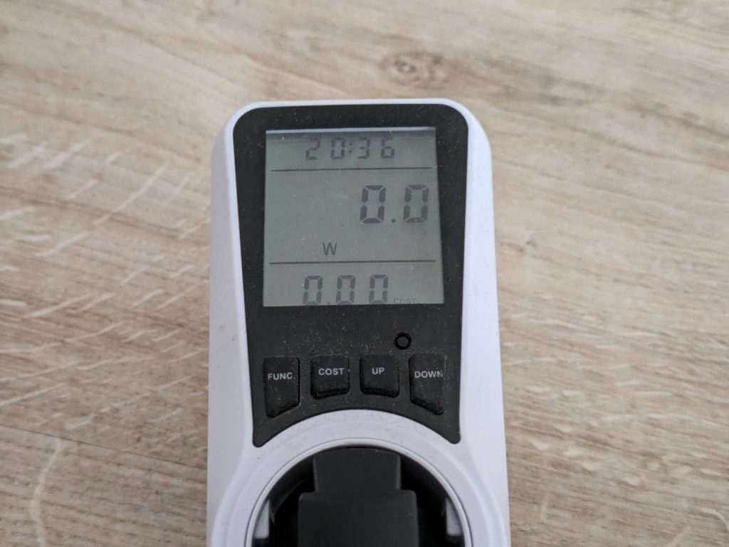 Stromverbrauch der Cecotec Microondas ProClean 3050 Mikrowelle im Standby