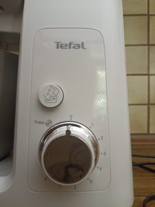 Tefal Bake Partner Küchenmaschine, Bedienknöpfe