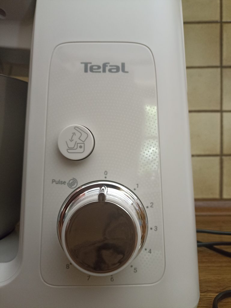 Tefal Bake Partner Küchenmaschine, Bedienknöpfe
