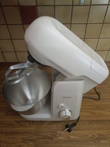 Tefal Bake Partner Küchenmaschine, hochgeklappt mit Flachrührer und Schüssel