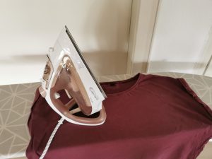 Tefal FV5780 Easygliss Eco Dampfbügeleisen Bügeln TShirt