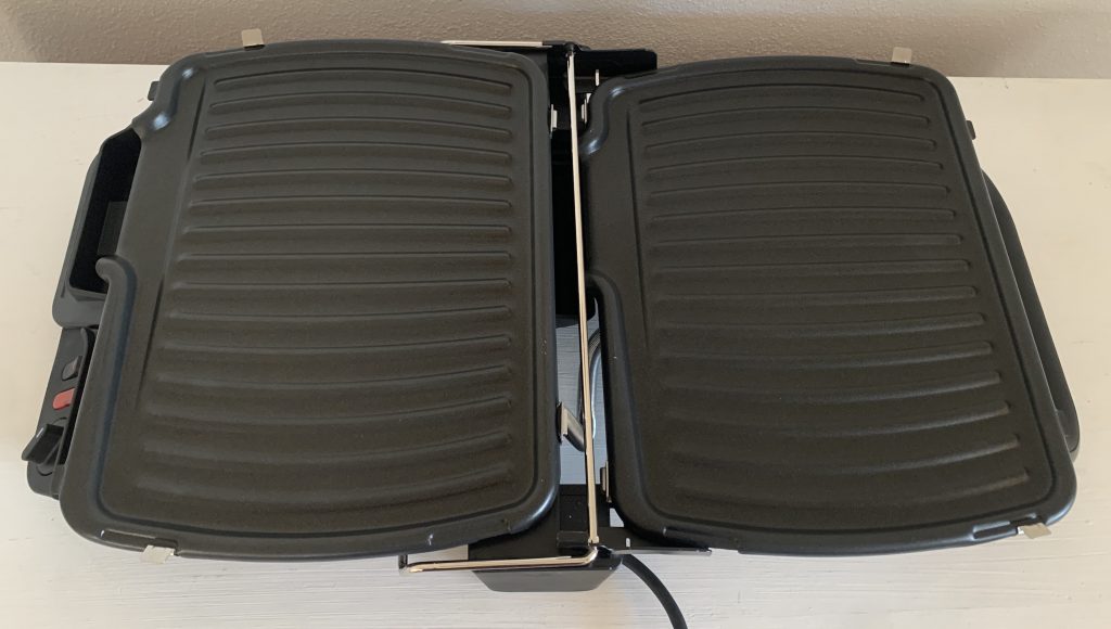 Tefal GC3050 2-in-1-Kontaktgrill als Flächengrill von oben