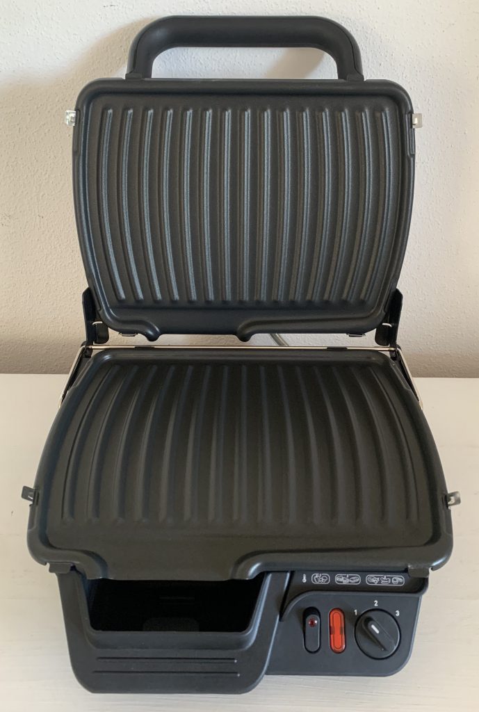 Tefal GC3050 2-in-1-Kontaktgrill als Kontaktgrill geöffnet