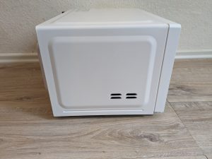 Toshiba MM2-MM20PF Mikrowelle von rechts