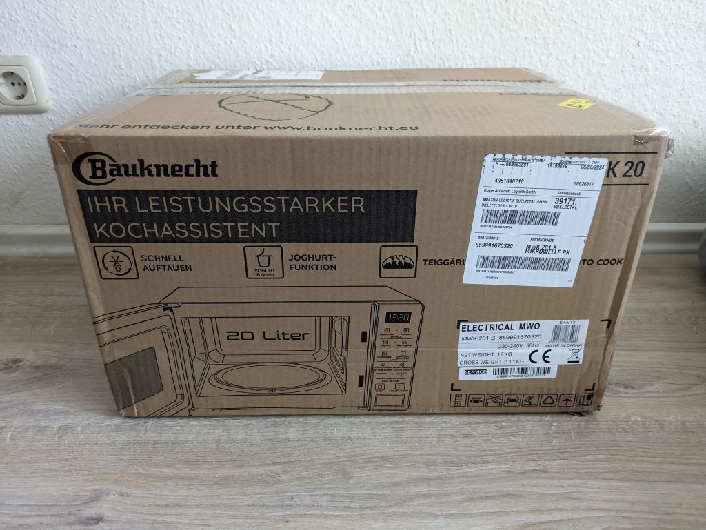 Verpackung der Bauknecht MWK 201 B Mikrowelle