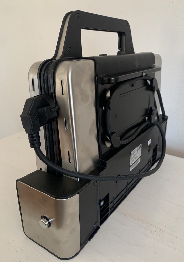 WMF-Lono-Kontaktgrill mit Stecker im Steckerdepot