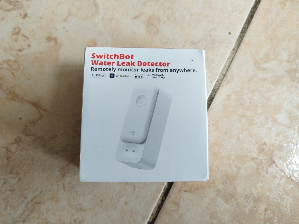 Wasserleckdetektor-des-SwitchBot-S10-Saug-Wisch-Roboters