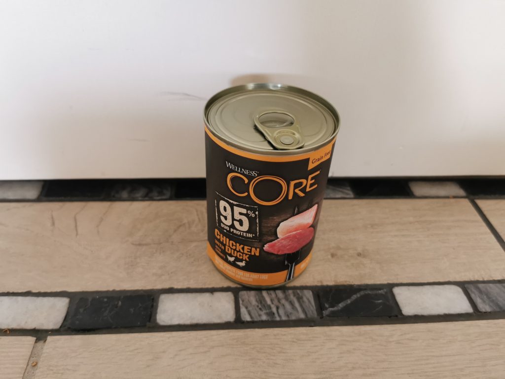 Wellness CORE 95 % Chicken and Duck Hundefutter Dose Frontalansicht