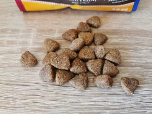 bosch HPC Adult mit Lamm und Reis Hundetrockenfutter Kroketten Detail