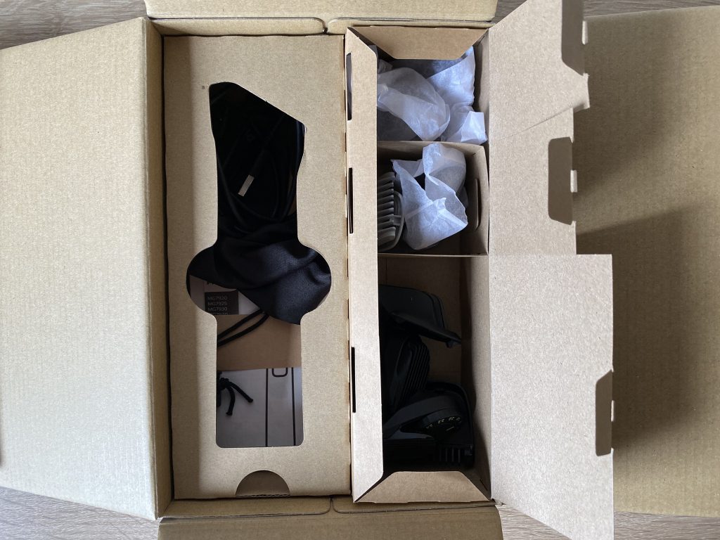 Philips Series 7000 All-in-One-Trimmer Haarschneider in der Verpackung 2