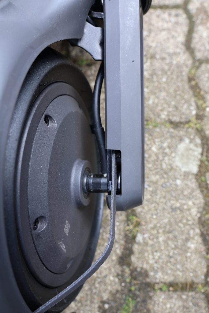Navvee S65D Elektro-Scooter Verkabelung hinten