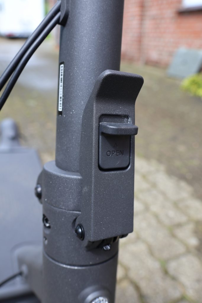 Navvee S65D Elektro-Scooter Verriegelung