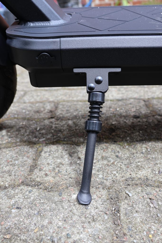 VMAX VX2 Extreme Elektro-Scooter Seitenständer