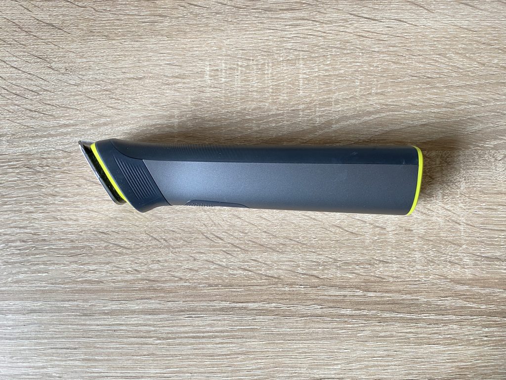 Philips Series 7000 All-in-One-Trimmer Haarschneider linke Seite