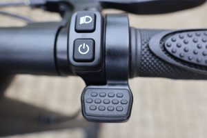 VMAX VX2 Extreme Elektro-Scooter Rechte Bedienung
