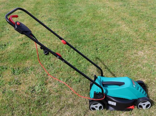 Bosch Rotak 32 Rasenmäher Aufgebaut seitlich