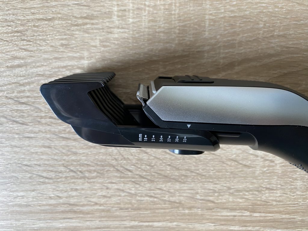 Grundig MC 6840 Haarschneider Kammaufsatz zwei auf höchste Schnittstufe