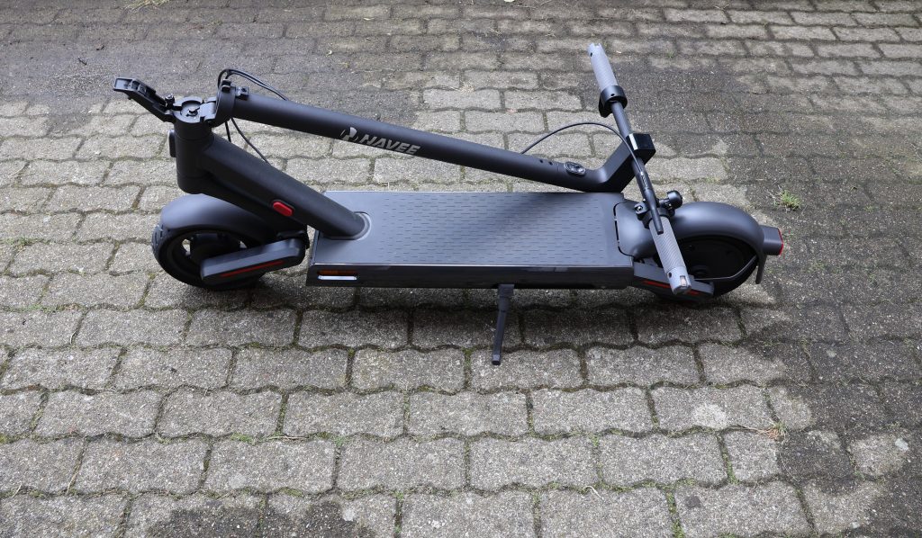 Navvee S65D Elektro-Scooter geklappt