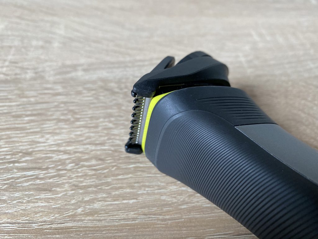 Philips Series 7000 All-in-One-Trimmer Haarschneider einstellbarer Präzisionsaufsatz auf niedrigste Stufe