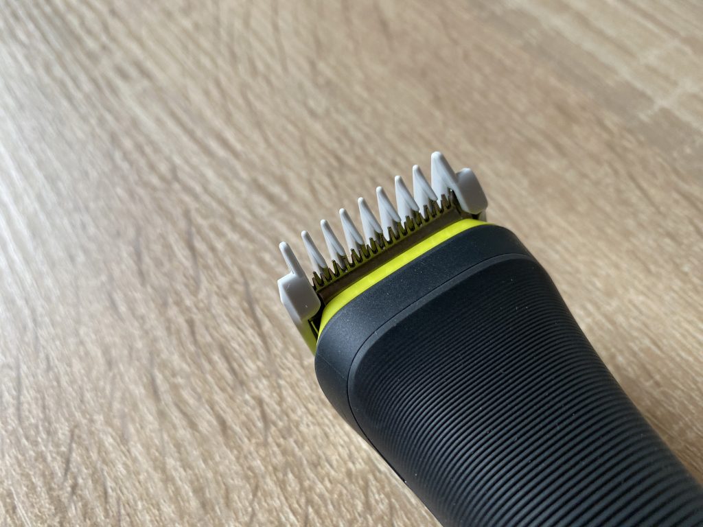 Philips Series 7000 All-in-One-Trimmer Haarschneider Body-Kammaufsatz
