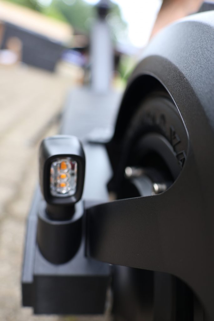 VMAX VX2 Extreme Elektro-Scooter Blinker hinten