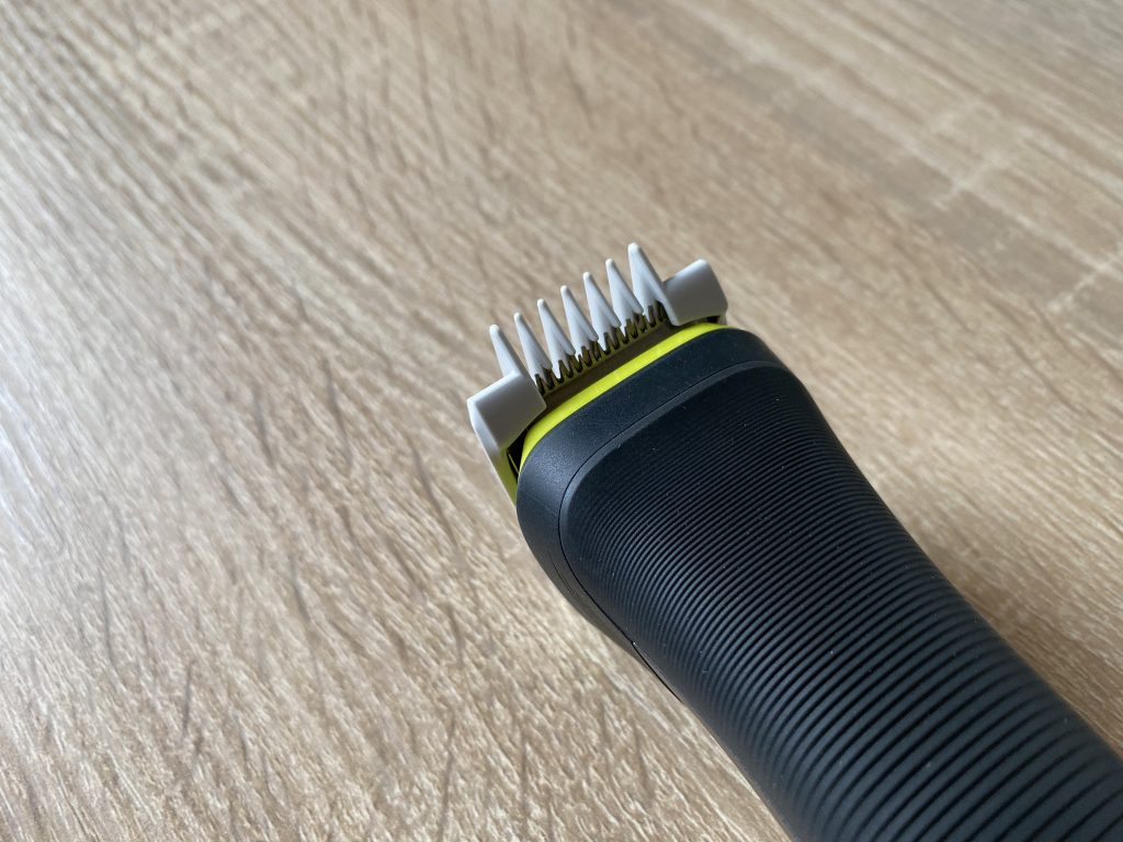 Philips Series 7000 All-in-One-Trimmer Haarschneider Aufsatz für Augenbrauen