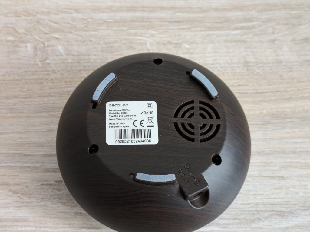 Cecotec Pure Aroma Luftbefeuchter von unten