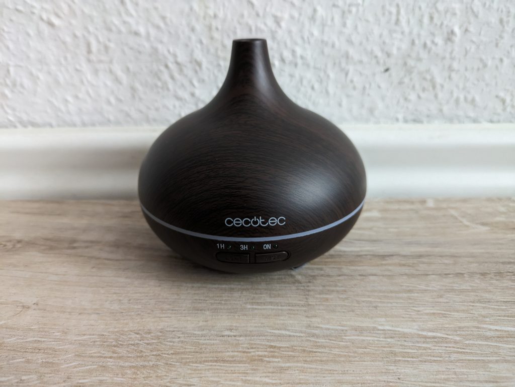 Cecotec Pure Aroma Luftbefeuchter von vorne