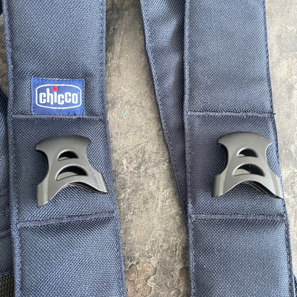 Chicco EasyFit Babytrage Schnallen