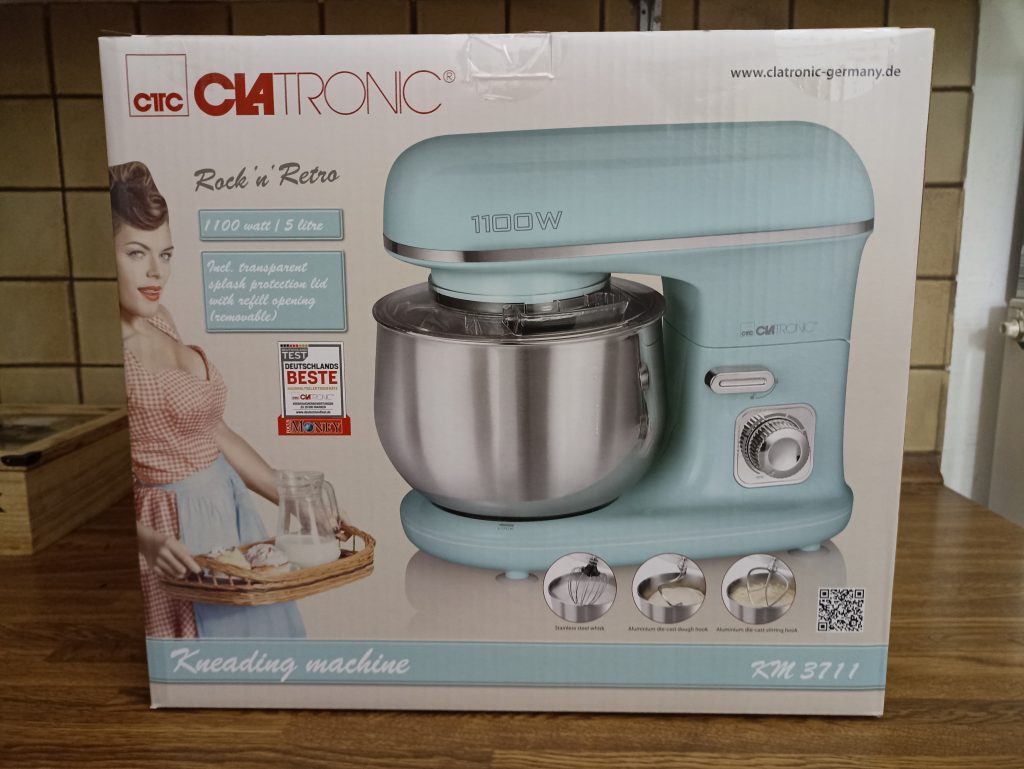 Clatronic KM 3711 Küchenmaschine, Verpackung Vorderseite