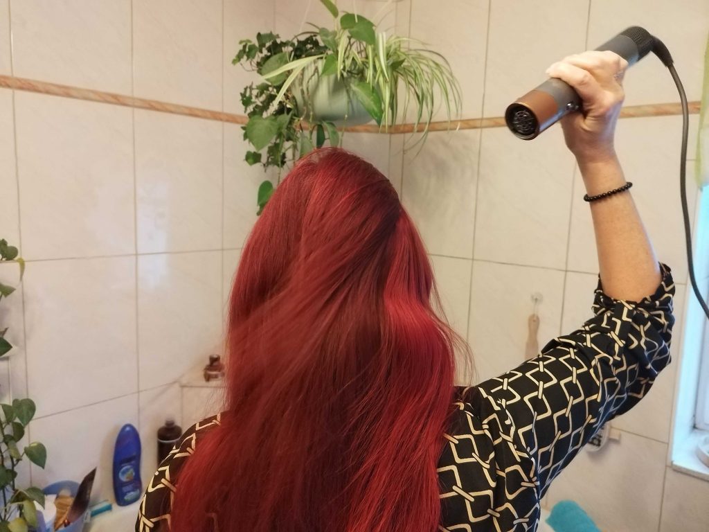 Dyson Airwrap™ Complete Long Warmluftbürste Verwendung als Haartrockner