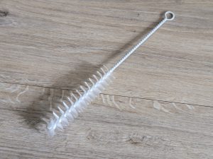 Erste Reinigungsbürste des Homvana H101 Luftbefeuchters