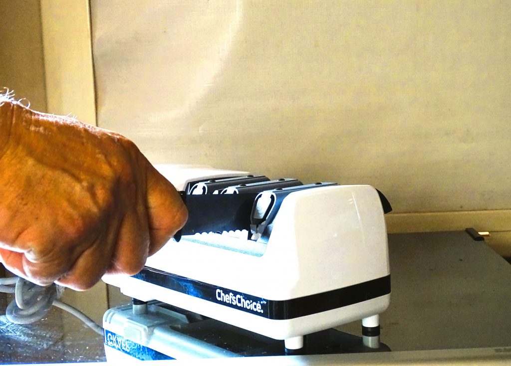 Graef CC 120 Messerschärfer Test Brotmesser