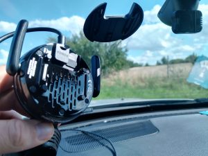 Halterung-der-Nextbase-IQ-Dashcam-in-der-Nahansicht