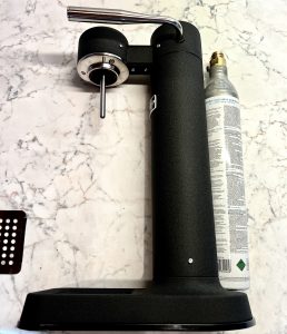 Aarke Carbonator 3 Wassersprudler mit CO2-Flasche