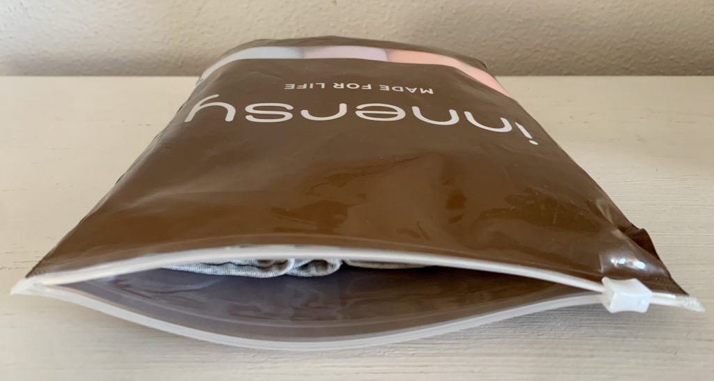 INNERSY Periodenunterwäsche Verschluss der Verpackung