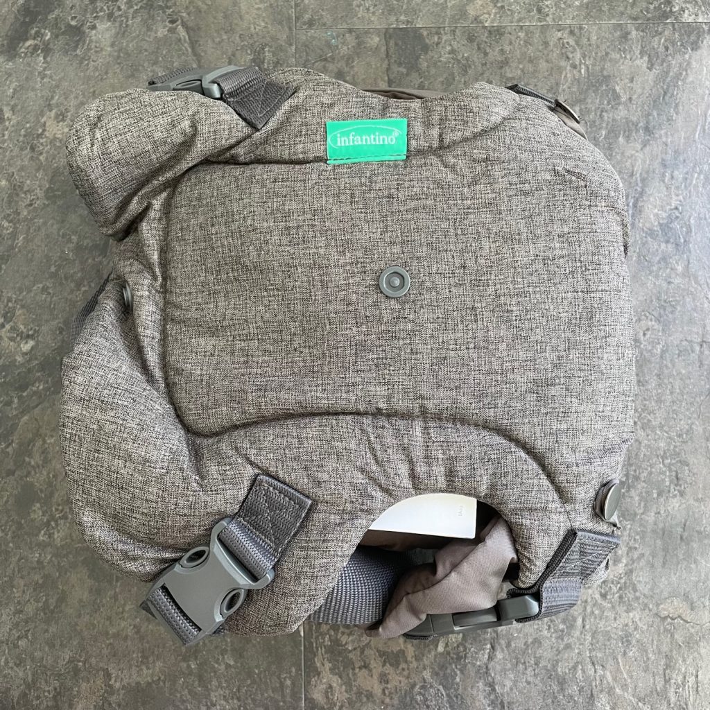 Infantino Flip Advanced Babytrage gefaltet
