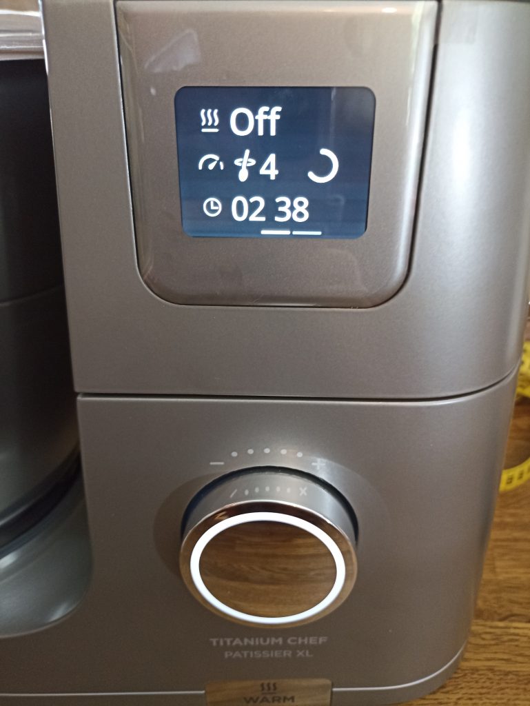 Kenwood Titanium Chef Patissier XL Küchenmaschine, Display mit Drehregler beleuchtet