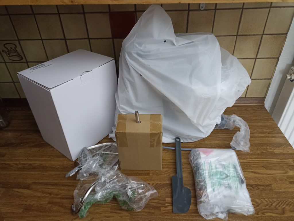 Kenwood Titanium Chef Patissier XL Küchenmaschine, Lieferumfang mit Innenverpackung