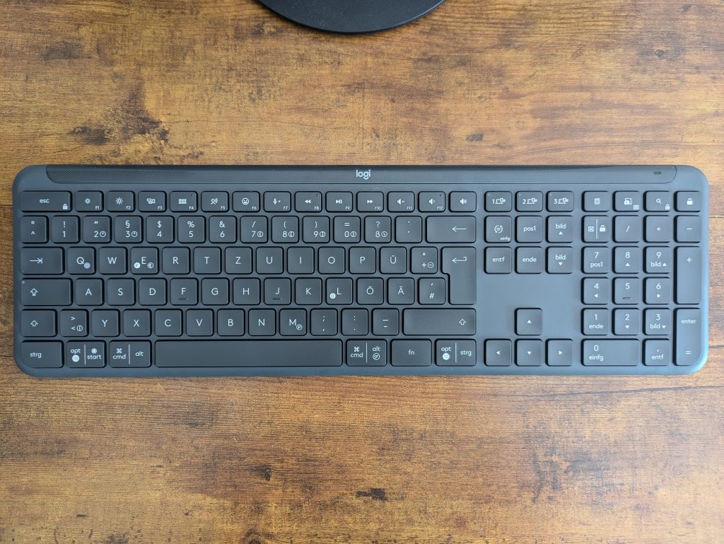 Logitech Signature SLIM K950 Tastatur von vorne