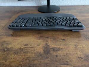 Logitech Wave Keys Tastatur von hinten