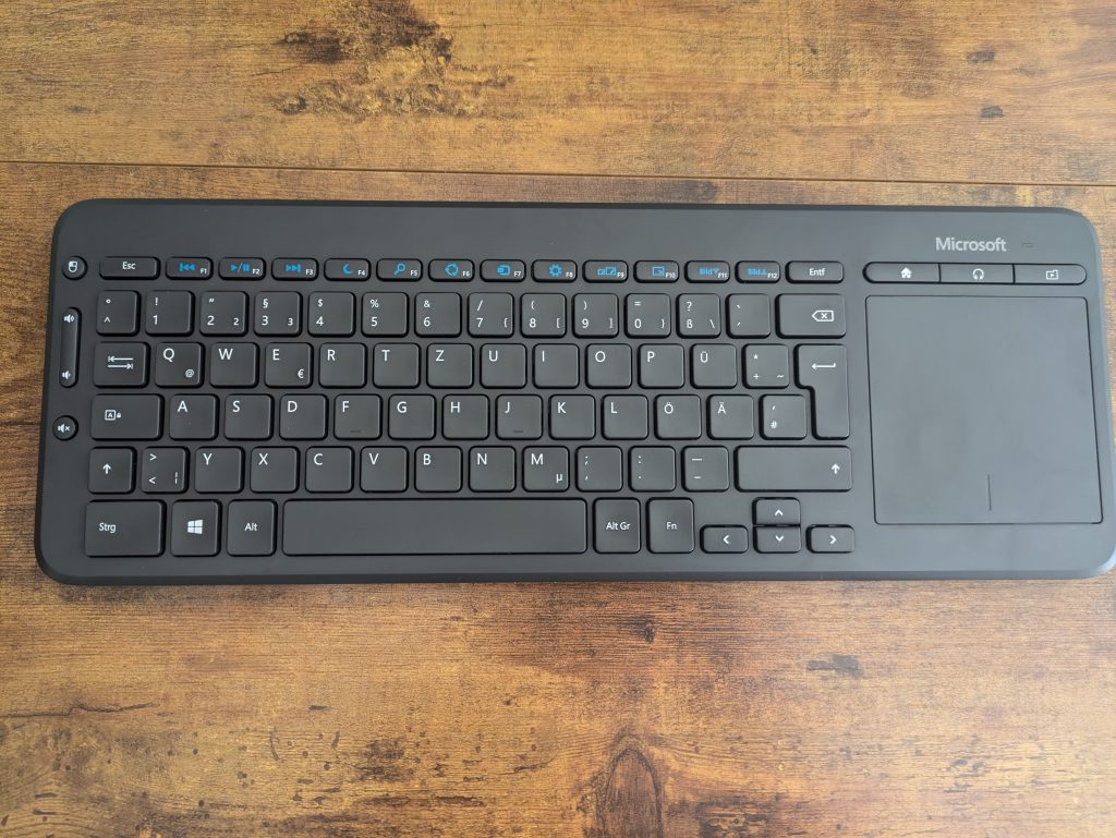 Microsoft All-in-One Media Tastatur von vorne