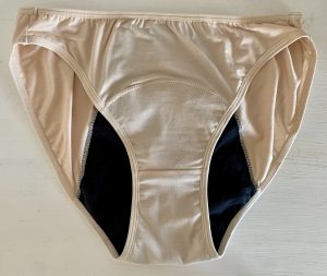 Neione by Intimate Portal Periodenunterschwäsche in Beige von vorne
