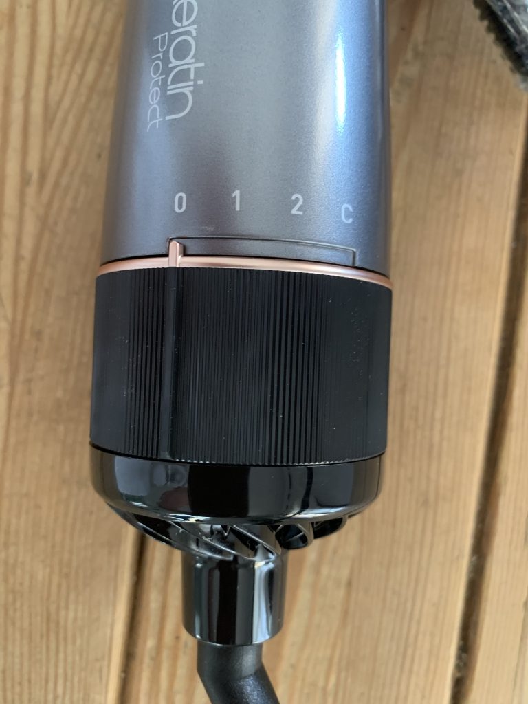 Remington AS8811 Warmluftbürste Temperaturstufen Nahaufnahme
